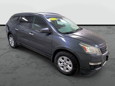 Used 2014 Chevrolet Traverse LS FWD image 5