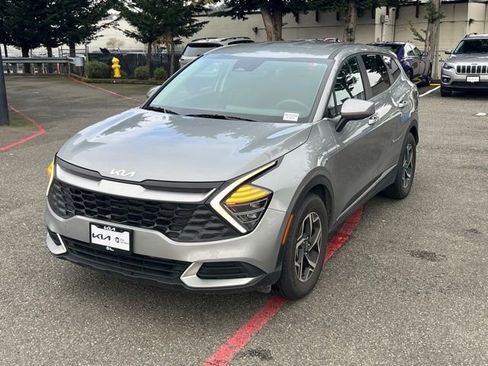 Certified 2024 Kia Sportage LX image 5