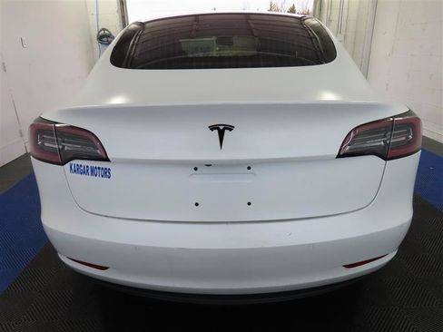 Used 2018 Tesla Model 3 Long Range RWD image 11
