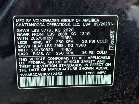 Used 2024 Volkswagen Atlas Cross Sport SEL R-Line image 28