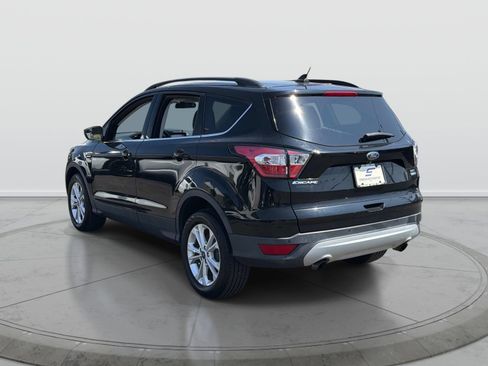 Used 2018 Ford Escape SEL AWD/4WD image 4