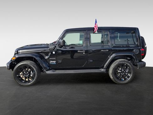 Used 2022 Jeep Wrangler Unlimited Sahara 4xe image 7