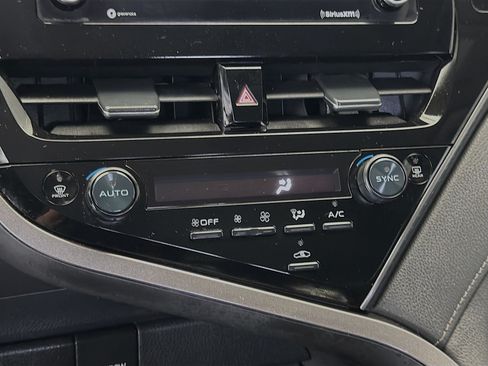 Used 2023 Toyota Camry LE FWD image 10