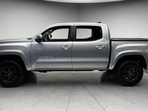 Used 2023 Toyota Tacoma SR5 AWD/4WD image 4