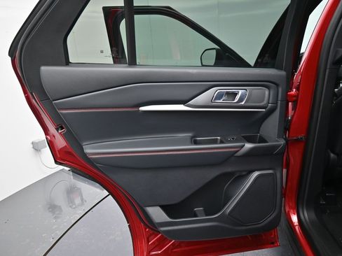 New 2026 Ford Explorer ST-Line image 20