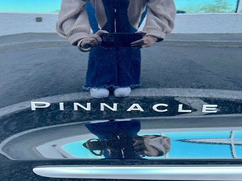 Used 2026 Chrysler Pacifica Pinnacle image 6