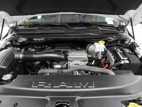 Used 2022 RAM 1500 Laramie AWD/4WD image 33