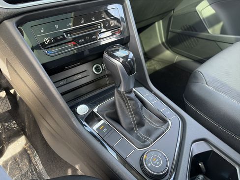 New 2026 Volkswagen Taos SEL AWD/4WD image 25