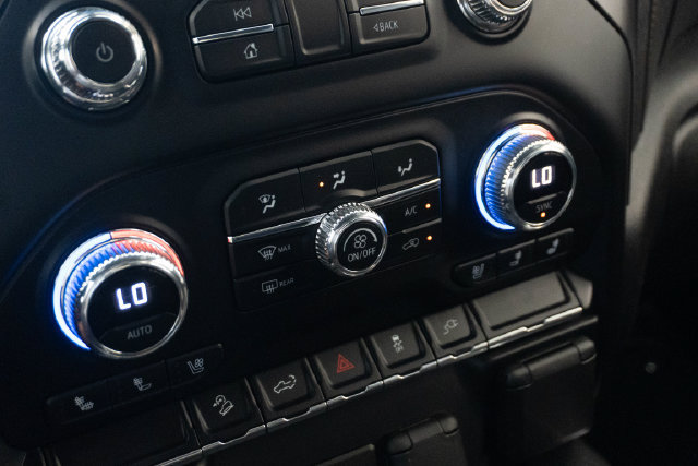 Used 2022 GMC Sierra 2500 AT4 AWD/4WD image 6
