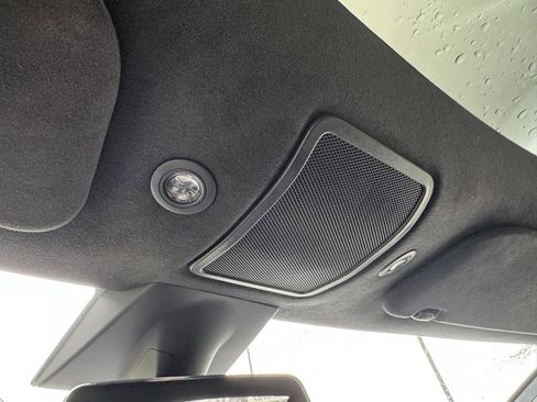 Used 2019 Tesla Model S Performance image 21