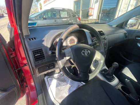 Used 2010 Toyota Corolla image 12