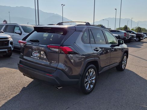 Used 2019 Toyota RAV4 XLE Premium w/ Cold Weather Package AWD/4WD image 3