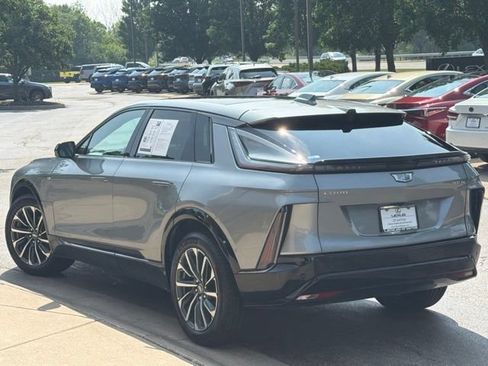 Used 2024 Cadillac Lyriq Sport w/ LPO, Floor Liner Package AWD/4WD image 5