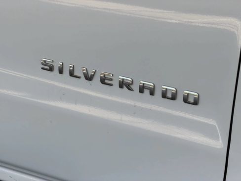 Used 2017 Chevrolet Silverado 1500 W/T AWD/4WD image 11