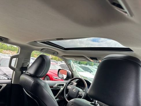 Used 2015 Lexus GX 460 w/ Premium Package AWD/4WD image 30