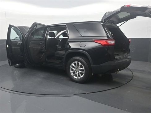 Used 2020 Chevrolet Traverse LS w/ LPO, Floor Liner Package image 38