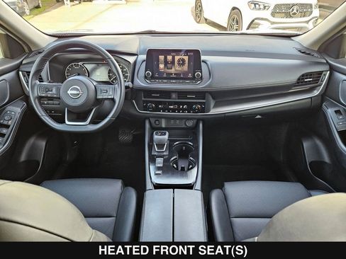 Used 2024 Nissan Rogue SV w/ SV Premium Package image 20