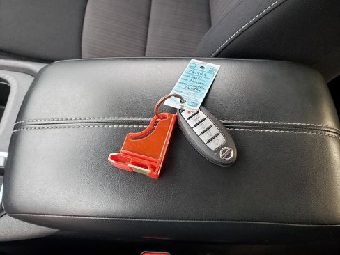 Certified 2021 Nissan Sentra SV image 37