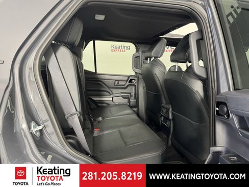 Certified 2025 Toyota 4Runner TRD Off-Road Premium image 19