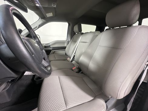 Used 2018 Ford F150 XLT w/ Equipment Group 302A Luxury AWD/4WD image 9