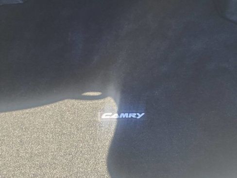 Used 2011 Toyota Camry SE w/ SE Extra-Value Pkg #1 image 19