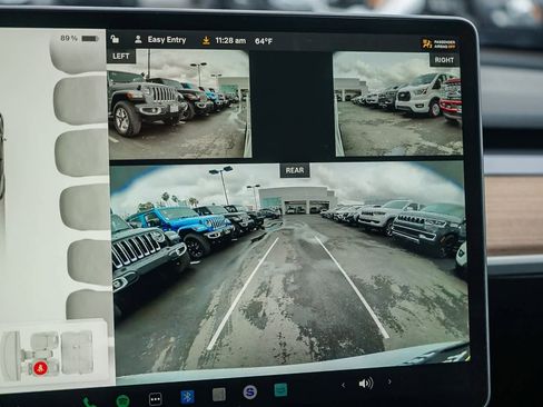 Used 2024 Tesla Model Y Long Range image 22