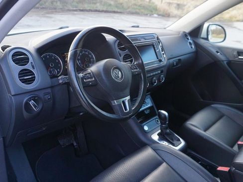 Used 2017 Volkswagen Tiguan Wolfsburg Edition FWD image 13