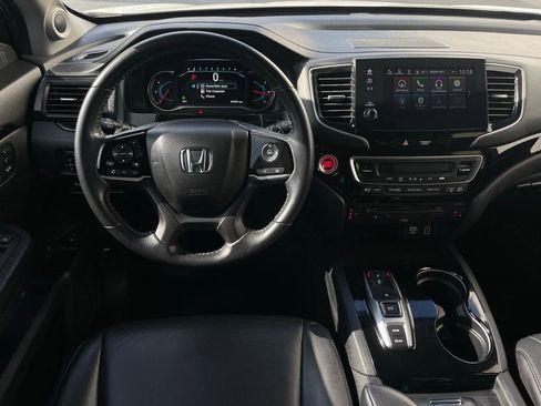 Certified 2022 Honda Pilot Touring image 11