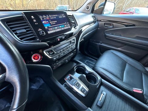 Used 2021 Honda Pilot Touring image 27