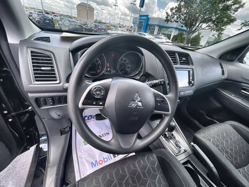 Used 2025 Mitsubishi Outlander Sport AWD image 10
