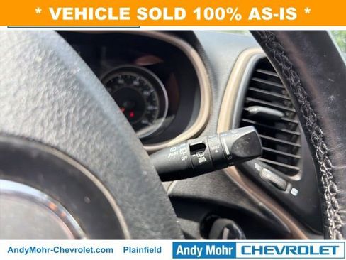 Used 2015 Jeep Cherokee Latitude w/ Cold Weather Group FWD image 16