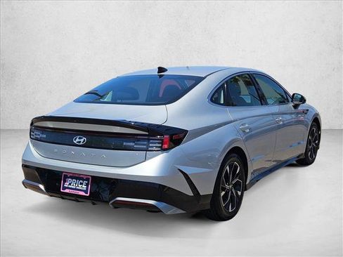 Certified 2024 Hyundai Sonata SEL FWD image 12