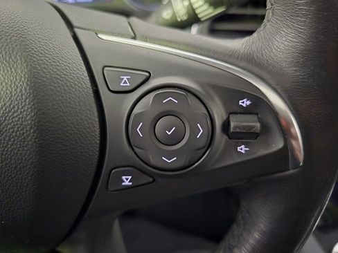 Used 2021 Buick Enclave Essence w/ Sound and Sites Package image 23