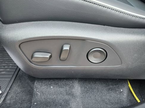 New 2026 Buick Enclave Sport Touring w/ Power Package image 18