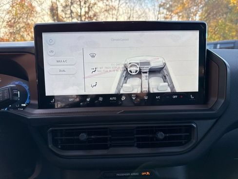 New 2025 Ford Bronco Sport Outer Banks w/ Outer Banks Tech Package+ image 16