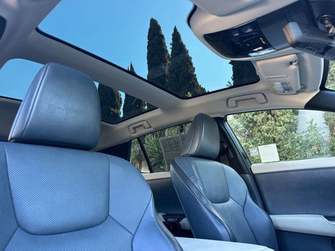 Used 2023 Lexus RZ 450e Premium w/ Technology Package image 19