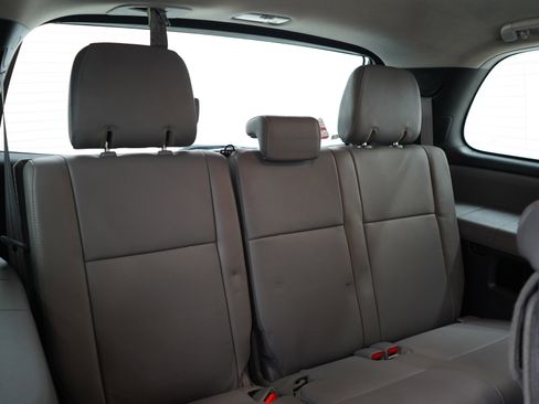 Used 2019 Toyota Sequoia SR5 image 11