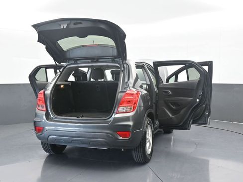 Used 2019 Chevrolet Trax LS w/ Tint and Cruise Package image 71