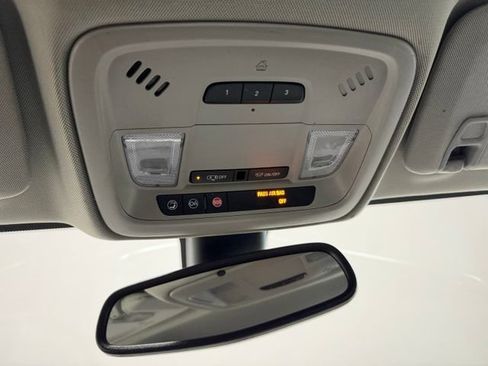 Used 2017 Buick LaCrosse Essence FWD image 34