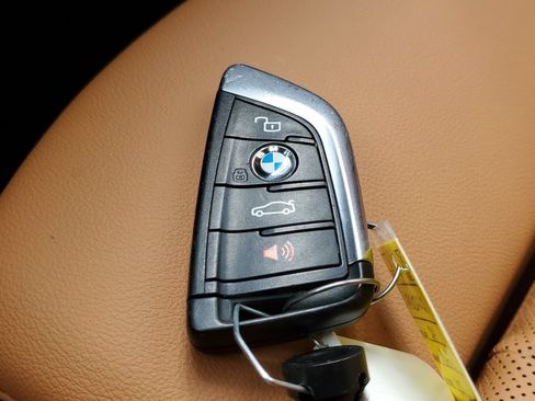 Used 2024 BMW X3 xDrive30i w/ Premium Package AWD/4WD image 32