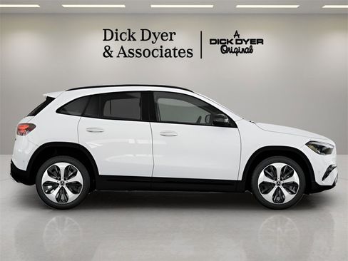 Used 2026 Mercedes-Benz GLA 250 image 5