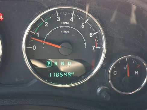 Used 2015 Jeep Wrangler Sahara w/ Connectivity Group AWD/4WD image 19