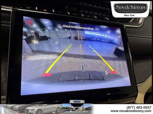 Used 2023 Jeep Grand Cherokee L Limited image 23