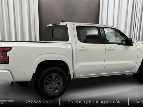 New 2025 Nissan Frontier SV image 5