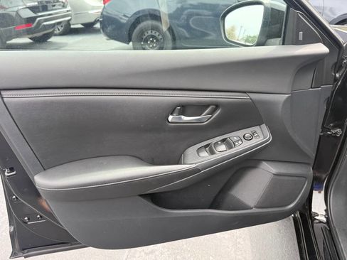 Used 2021 Nissan Sentra SV FWD image 9