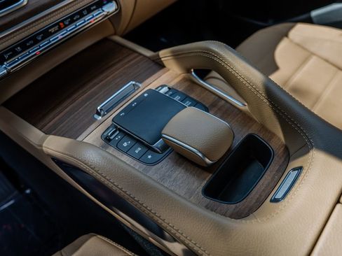 Used 2024 Mercedes-Benz GLE 350 4MATIC image 12