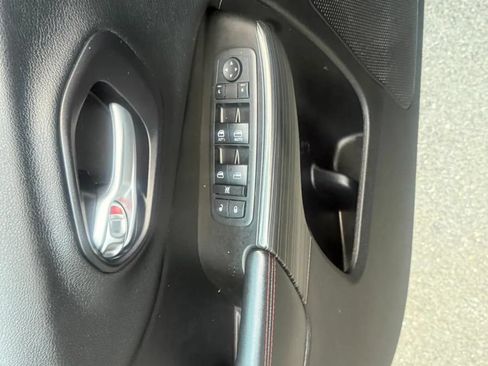 Used 2014 Jeep Cherokee Trailhawk w/ Comfort/Convenience Group AWD/4WD image 26