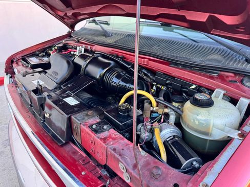 Used 1999 Ford E-250 and Econoline 250 image 38