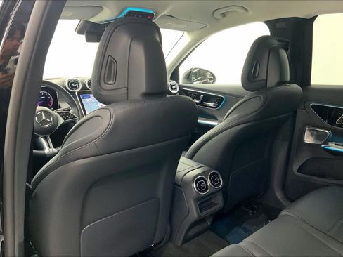Certified 2023 Mercedes-Benz GLC 300 image 17