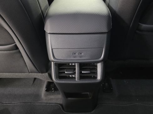 New 2026 Chevrolet Equinox LT w/ Convenience Package II image 16